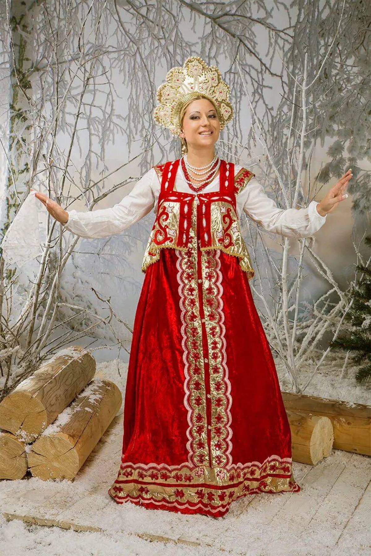 Girls in Slavic costumes in Pinlan
