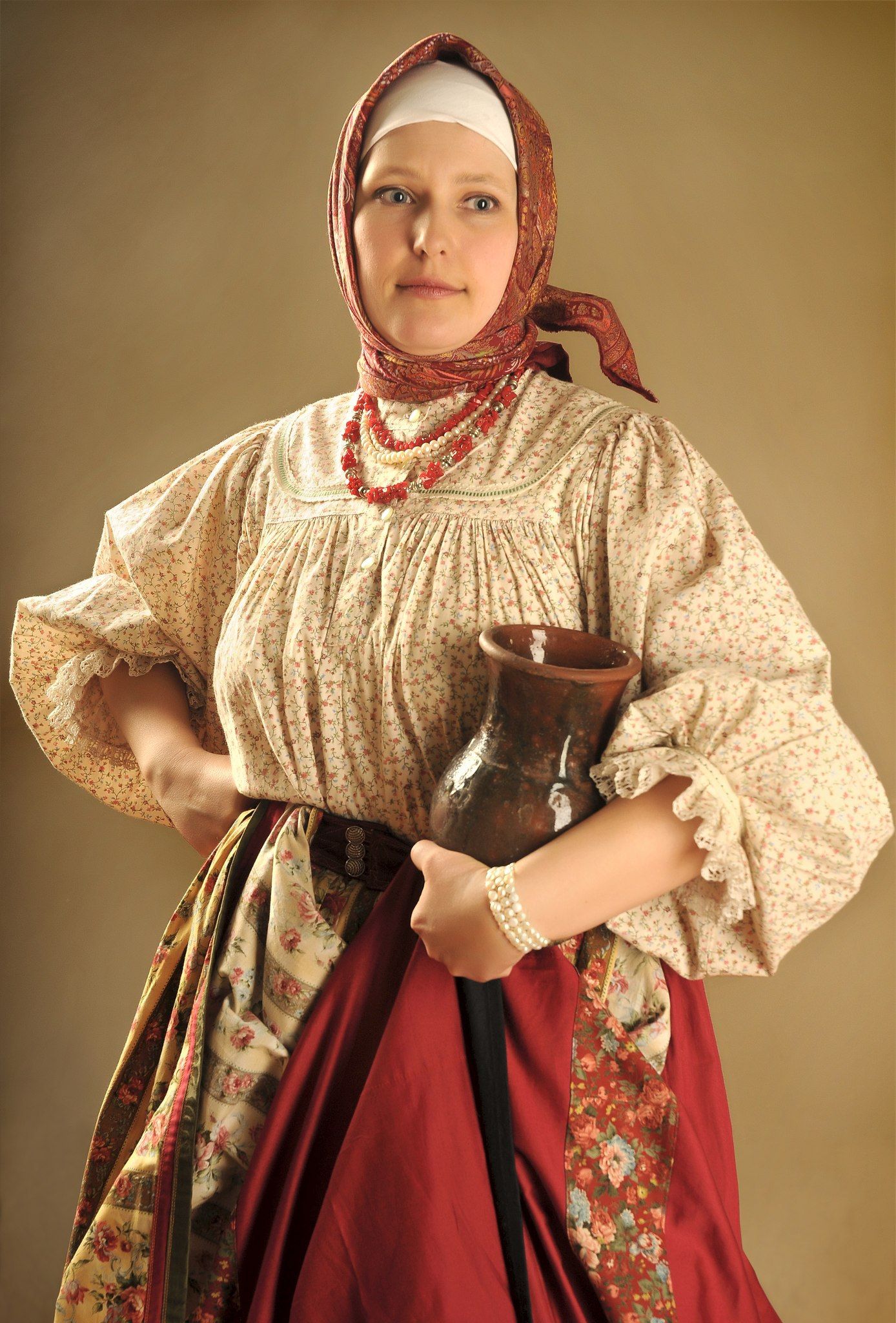 Girls in Slavic costumes in Pinlan